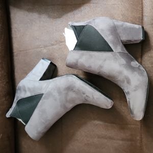 BCBGeneration heeled boots, 8M